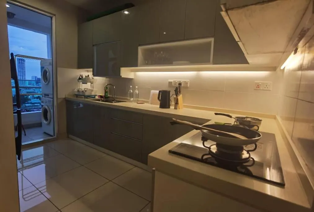 Mansion One Seaview Service Apartment X Gurney Geogetown George Town 0*,  Malaysia