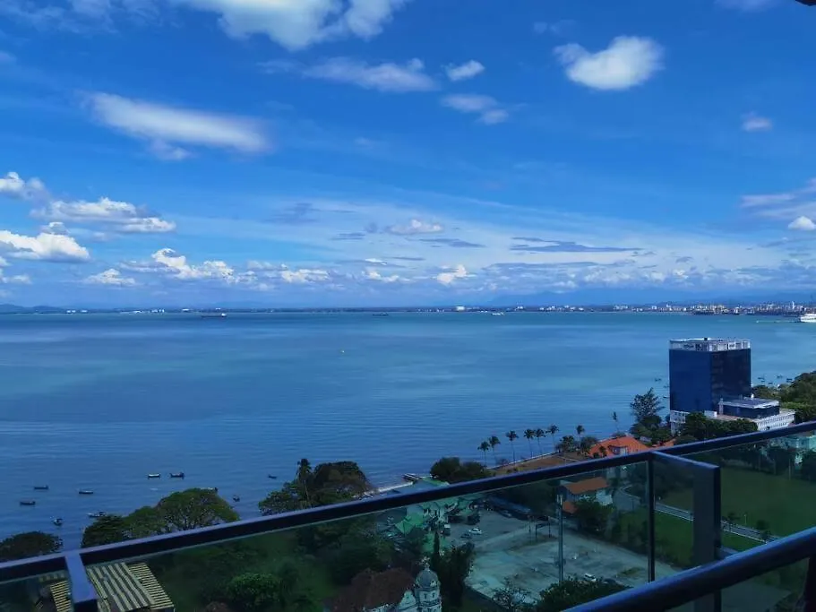 Mansion One Seaview Service Apartment X Gurney Geogetown George Town 0*,  Malaysia